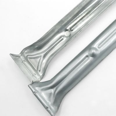 حل تخزين خزانة الملابس الفوري مع شريط شنق الملابس التلسكوبي